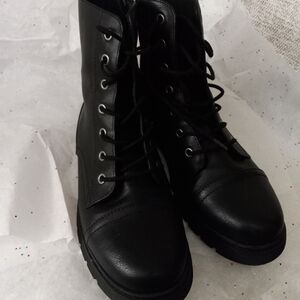 Arizona Jean Company Black Combat Boots Memory Foam
